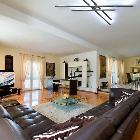 House Jelena 440 Villa
