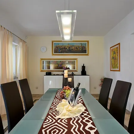 House Jelena 440 Štinjan