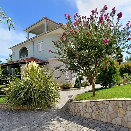 House Jelena 440 Štinjan