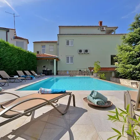 House Jelena 440