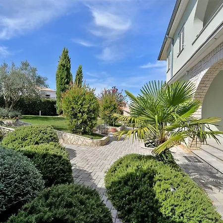 House Jelena 440